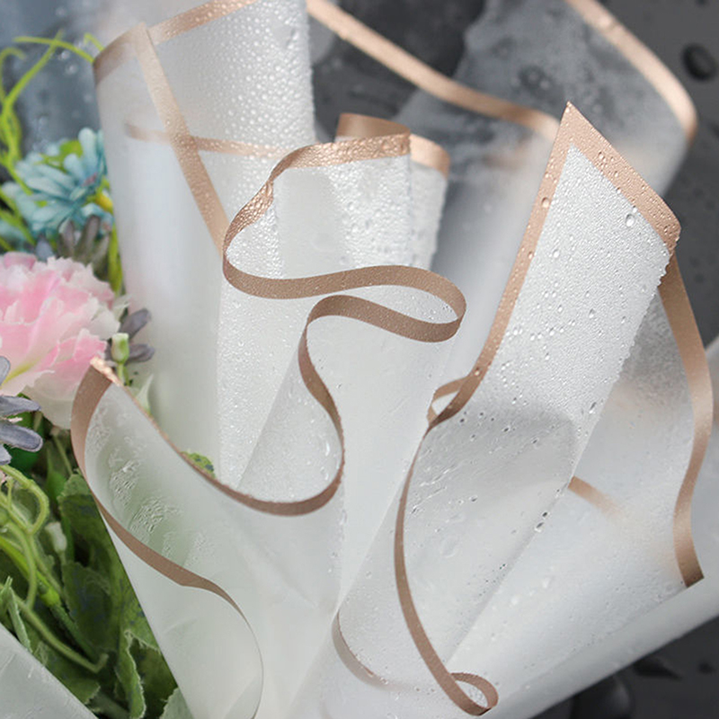 ゴールドエッジフラワーラッピングペーパー20枚パック – 誕 - Flower Wrap Kraft のレビューと価格