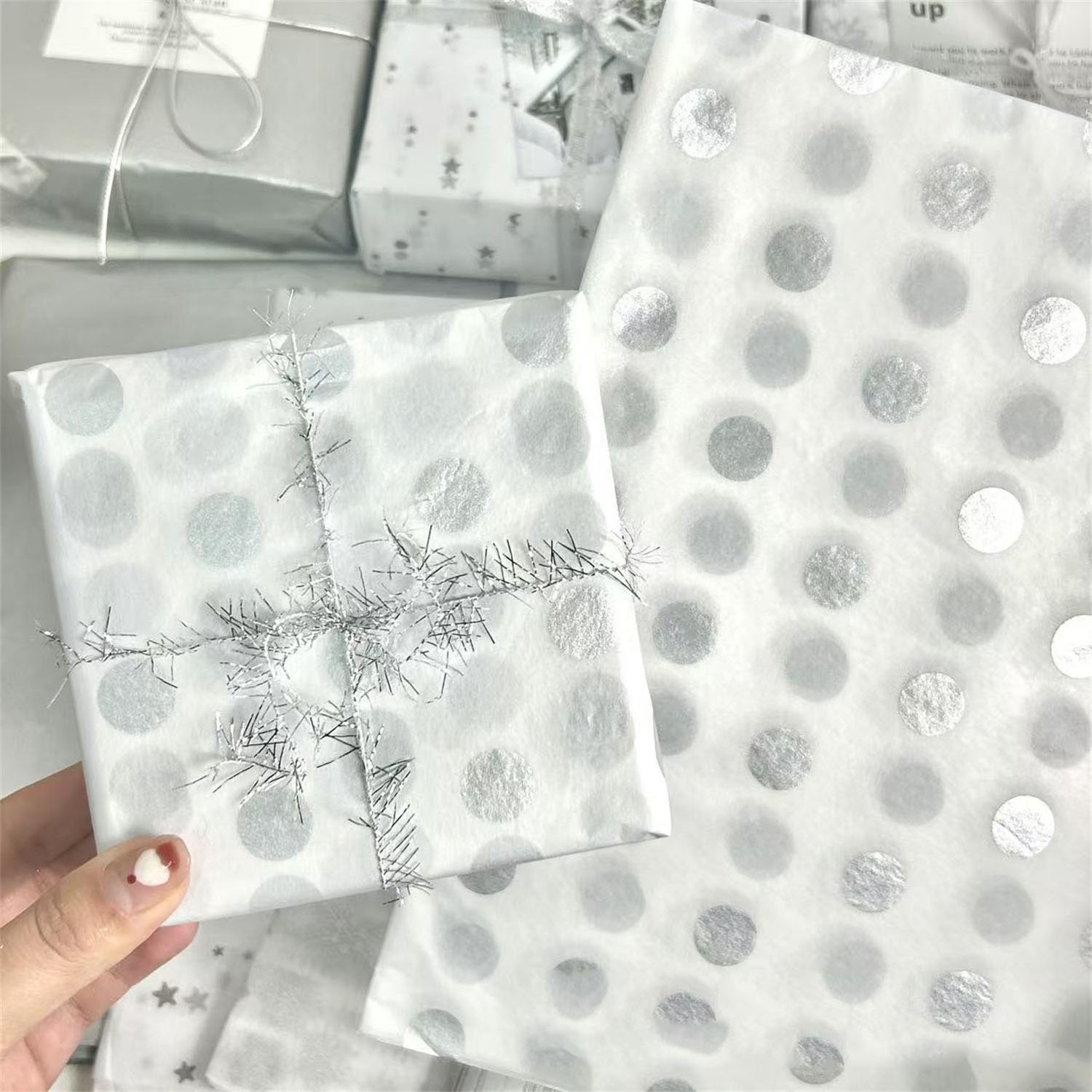 雪梨紙 花柄包装紙 誕生日プレゼント包装紙 ティッシュペーパ - Flower Wrap Kraft のレビューと価格